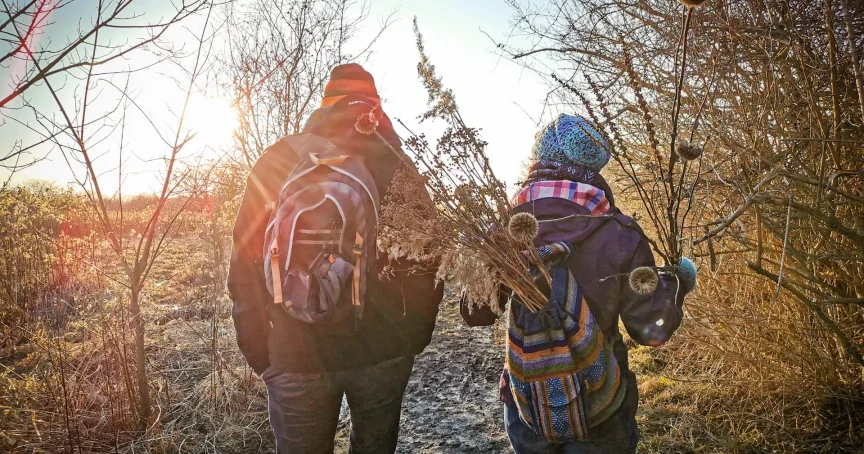 Non-Sexual Intimacy: 50 Ways To Enjoy Intimacy Without Sex